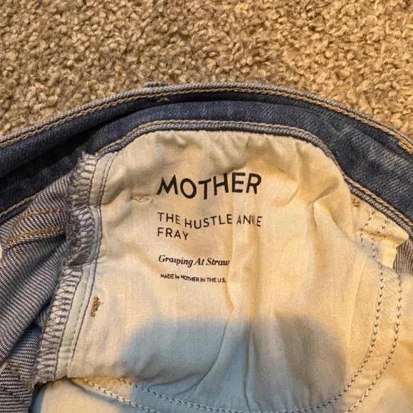 Mother Jean 31 - Picture 2 of 3